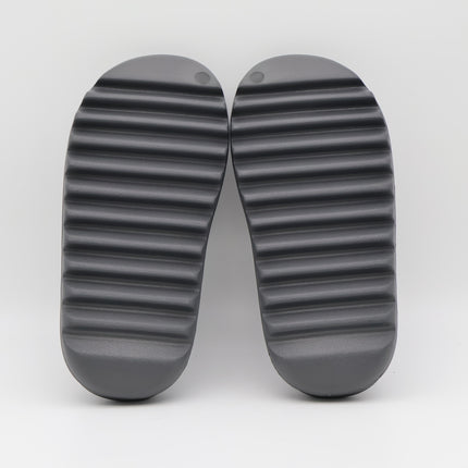 ID4132 adidas Yeezy Slide Granite (Men's)